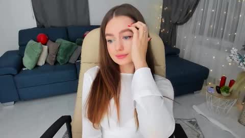 Snapshot of miraclecurly chatting on 20, 2, 2025 Emma online show from 20, 2, 2025