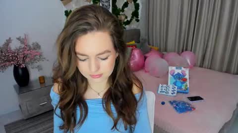 Snapshot of miraclecurly chatting on 23, 2, 2025 Emma online show from 23, 2, 2025