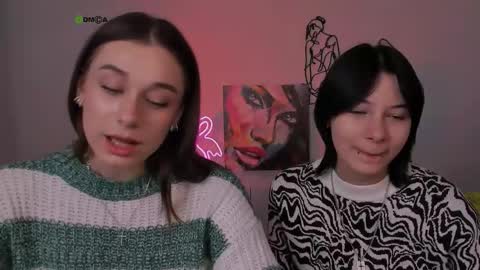 Snapshot of miraella chatting on 28, 9, 2025 Mira online show from 28, 9, 2025