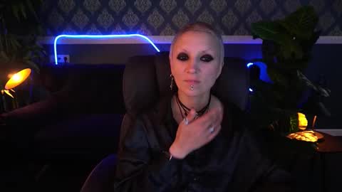 Snapshot of miramoon666 chatting on 24, 9, 2025 Mira online show from 24, 9, 2025