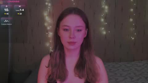 Snapshot of miranadevl chatting on 2, 3, 2025 Kira online show from 2, 3, 2025