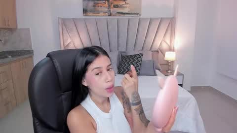 miranda_crawfor online show from 15, 10, 2025