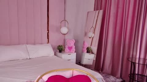 Mira online show from 17, 4, 2026