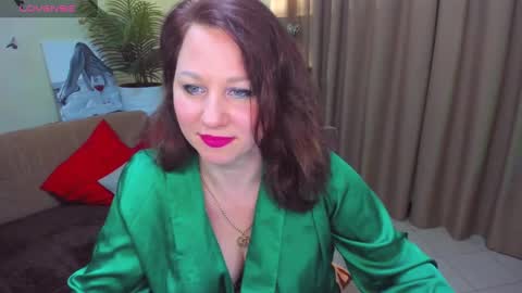 Snapshot of mirandadyson chatting on 12, 3, 2025 MirandaDyson online show from 12, 3, 2025