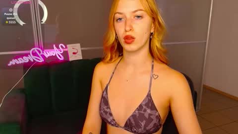 MirandaMayers online show from 19, 9, 2025