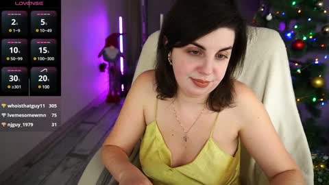 Snapshot of mirandawarm chatting on 1, 1, 2025 Miranda online show from 1, 1, 2025