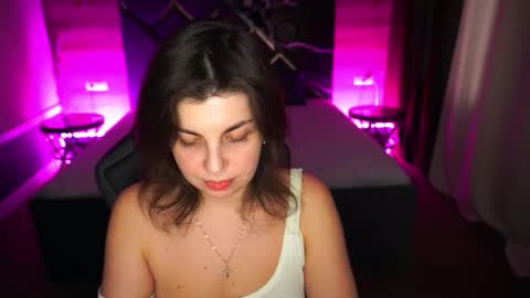 Snapshot of mirandawarm chatting on 15, 11, 2025 Miranda online show from 15, 11, 2025