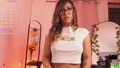 Snapshot of miranditaa chatting on 25, 2, 2026 MIRANDA HERNANDEZ online show from 25, 2, 2026