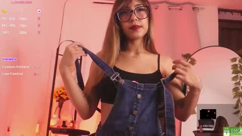 Snapshot of miranditaa chatting on 1, 3, 2026 MIRANDA HERNANDEZ online show from 1, 3, 2026