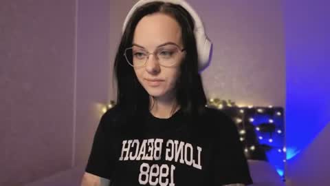 Snapshot of miraskyy chatting on 3, 7, 2026 MiraSkyy online show from 3, 7, 2026