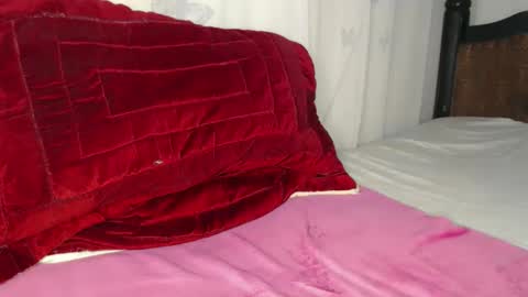 Snapshot of mireypeace chatting on 8, 2, 2026 mireypeace online show from 8, 2, 2026