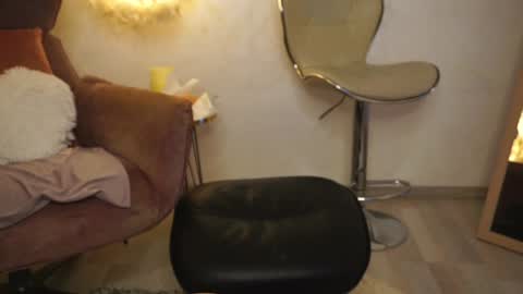 MiriamHazel online show from 13, 12, 2024