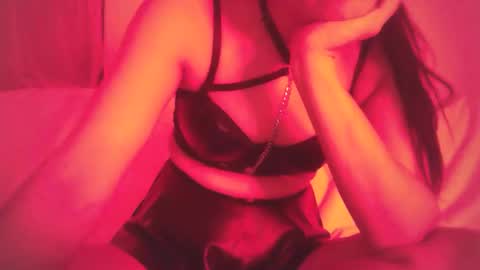 Snapshot of mirra_sins chatting on 11, 10, 2025 Mirra online show from 11, 10, 2025