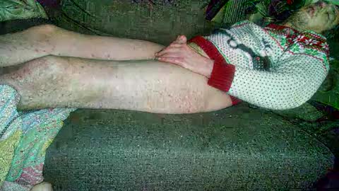 Snapshot of mirtoblack chatting on 31, 12, 2024 mirtoblack online show from 31, 12, 2024