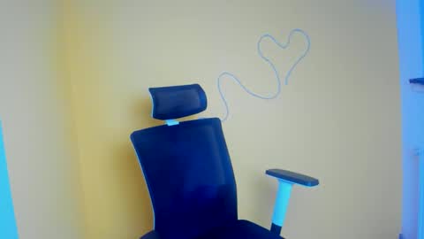 Mishelle online show from 6, 3, 2026