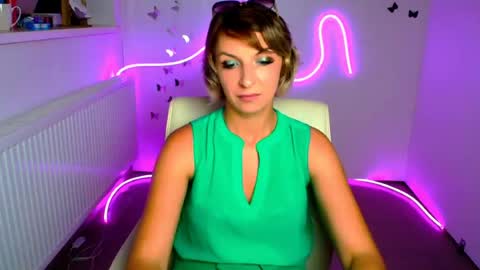 Snapshot of mishelle_blondie chatting on 20, 7, 2026 Mishelle online show from 20, 7, 2026