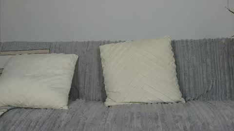 Elora online show from 25, 10, 2025