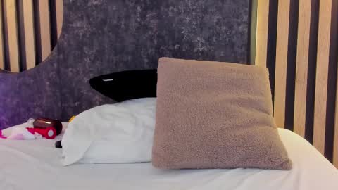 Snapshot of miss10_antonella chatting on 22, 2, 2025 Antonella online show from 22, 2, 2025