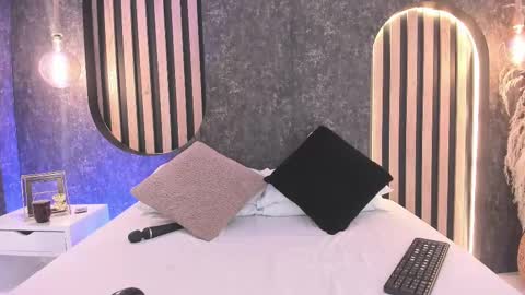 Snapshot of miss10_antonella chatting on 10, 3, 2025 Antonella online show from 10, 3, 2025