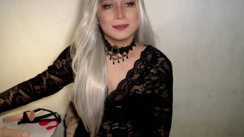 miss_4cuck_ online show from 27, 6, 2026