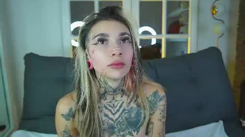 miss___angel online show from 19, 6, 2026