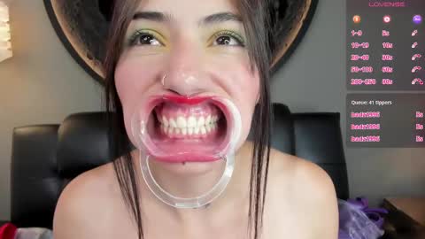 Charlotte online show from 11, 2, 2025