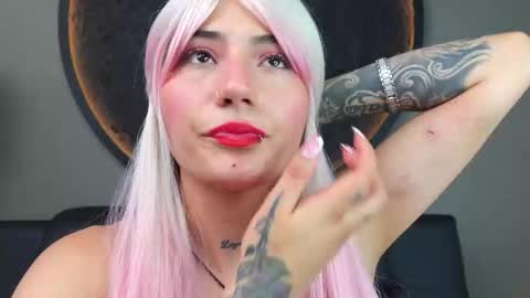 Charlotte online show from 27, 9, 2025