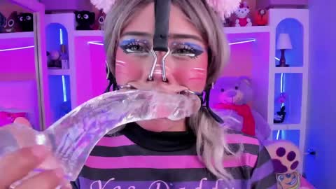Megan online show from 8, 5, 2026