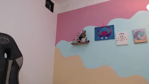 Akemi 3 online show from 18, 2, 2025