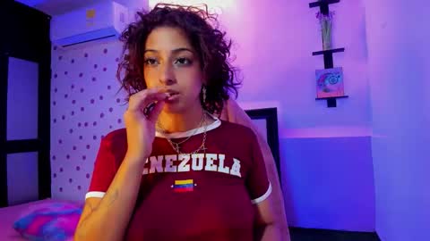 Akemi 3 online show from 27, 9, 2025