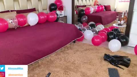 Snapshot of miss_alexxxa_ chatting on 10, 9, 2025 Alexa online show from 10, 9, 2025