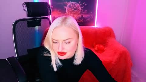 Snapshot of miss_alice_silver chatting on 29, 9, 2025 miss_alice_silver online show from 29, 9, 2025