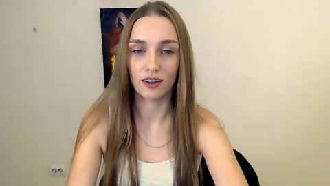 Snapshot of miss_angelina_ chatting on 1, 10, 2025 Angelina online show from 1, 10, 2025