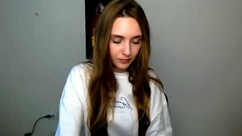 Snapshot of miss_angelina_ chatting on 18, 6, 2026 Angelina online show from 18, 6, 2026