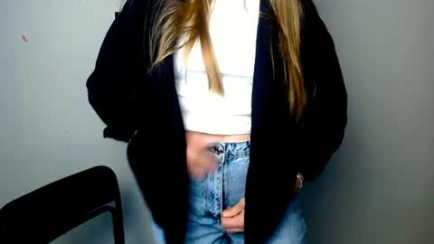 Snapshot of miss_angelina_ chatting on 11, 7, 2026 Angelina online show from 11, 7, 2026