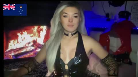 Snapshot of miss_antonette_xxx chatting on 17, 7, 2026 Call me Miss Antonette online show from 17, 7, 2026