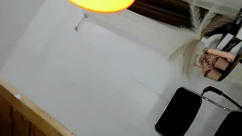 Snapshot of miss_azumix chatting on 14, 9, 2025 AZUMI online show from 14, 9, 2025