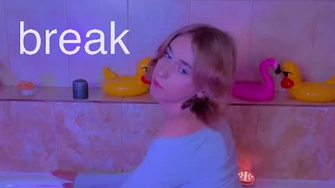 Snapshot of miss_barbie1 chatting on 28, 4, 2026 Anya online show from 28, 4, 2026