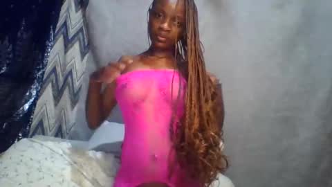 miss_belllo online show from 3, 2, 2025