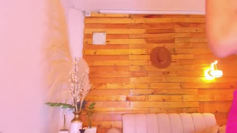 Snapshot of miss_brenda_ chatting on 8, 11, 2025 Camila online show from 8, 11, 2025