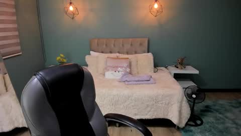 Cataleya online show from 18, 12, 2025