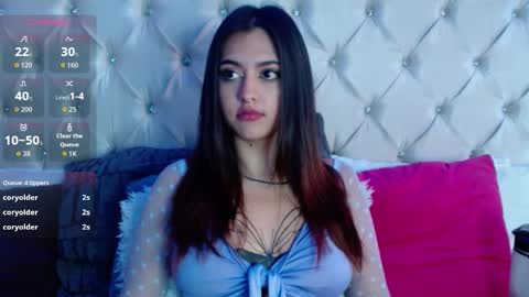 Snapshot of miss_dakota26 chatting on 17, 12, 2025 Dakota online show from 17, 12, 2025