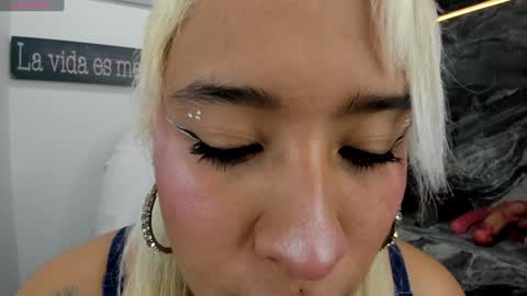 Snapshot of miss_danika chatting on 22, 1, 2025 Danika online show from 22, 1, 2025