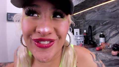 Snapshot of miss_danika chatting on 27, 1, 2025 Danika online show from 27, 1, 2025