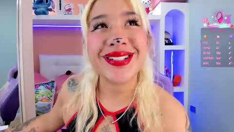 Snapshot of miss_danika chatting on 10, 3, 2025 Danika online show from 10, 3, 2025