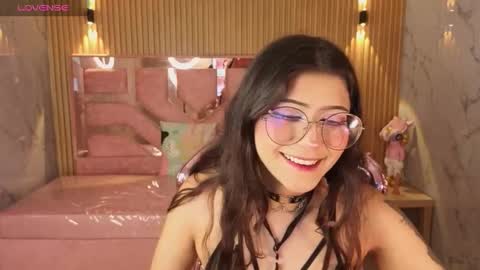 miss_devil_s online show from 8, 3, 2026