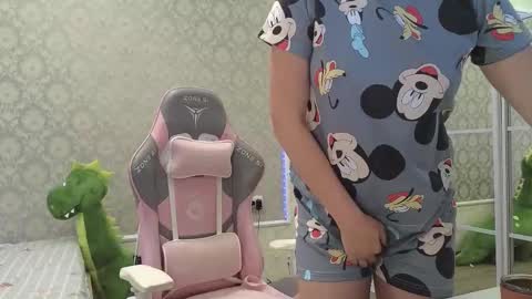 Snapshot of miss_divora chatting on 11, 9, 2025 miss_divora online show from 11, 9, 2025