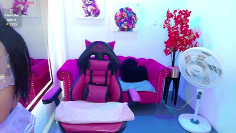 Melanie online show from 8, 4, 2026