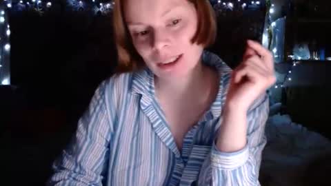 Snapshot of miss_elistia_ chatting on 17, 12, 2024 Elis online show from 17, 12, 2024