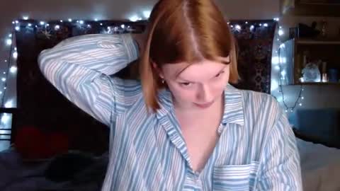 Snapshot of miss_elistia_ chatting on 7, 2, 2025 Elis online show from 7, 2, 2025